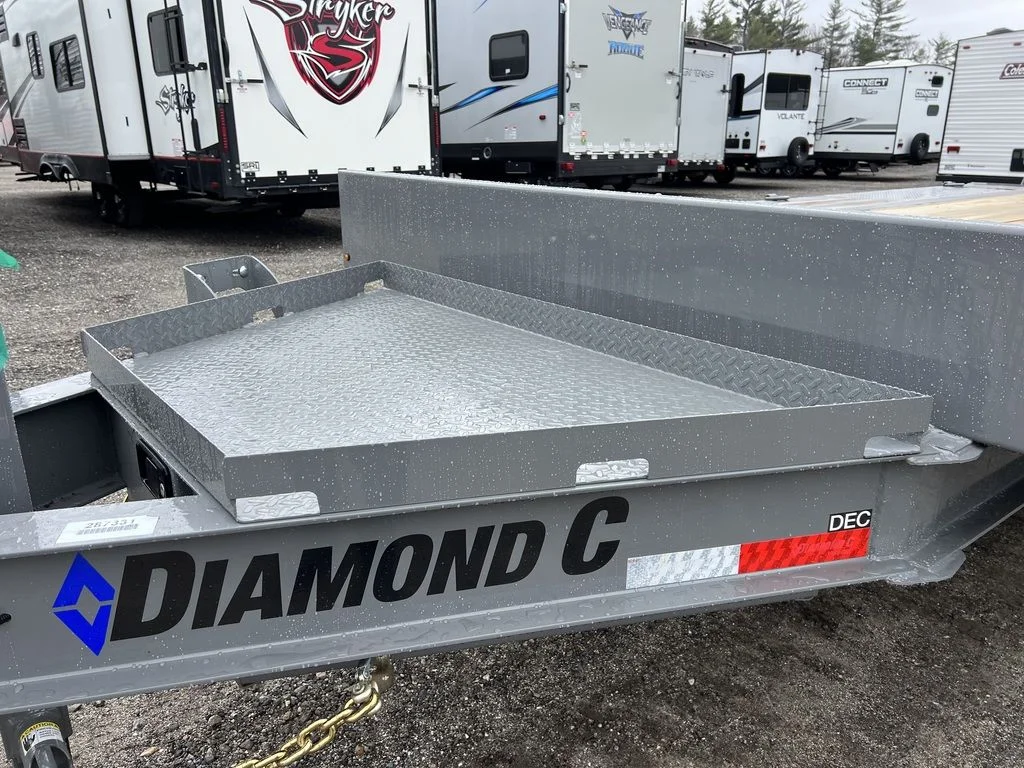 2024 Diamond C 8.5×20 20K Deckover Equipment Trailer w/ 72” Flip-Knee Ramps - Image 2