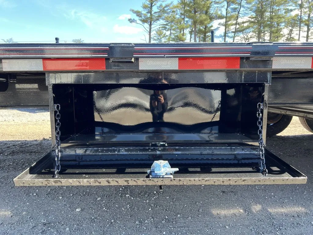 2024 Diamond C 8.5×20 20K Deckover Equipment Trailer w/ 72” Flip-Knee Ramps - Image 9