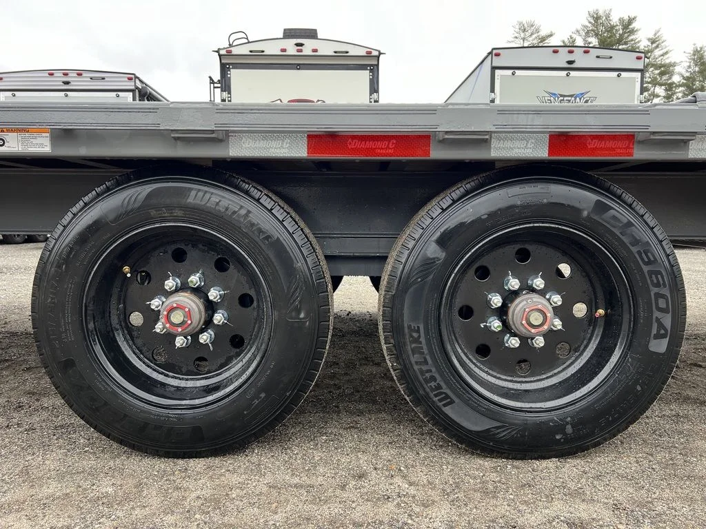 2024 Diamond C 8.5×20 20K Deckover Equipment Trailer w/ 72” Flip-Knee Ramps - Image 4